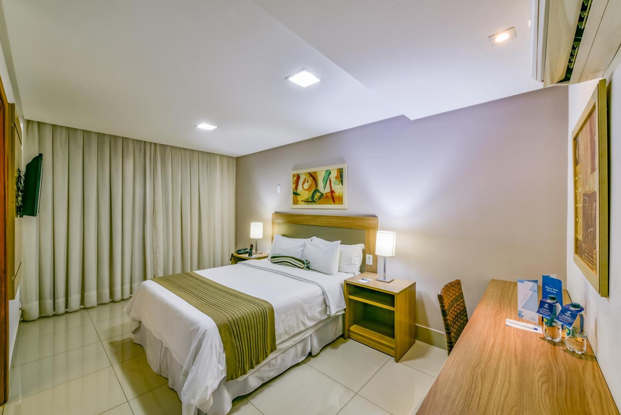Plaza Inn Breeze Aeroporto — Foto’s 1
